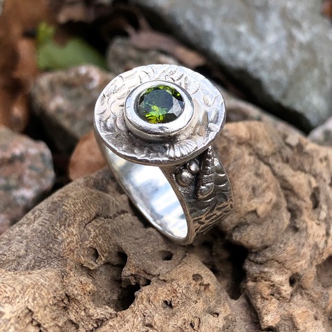 Silver clay ring with green stone2